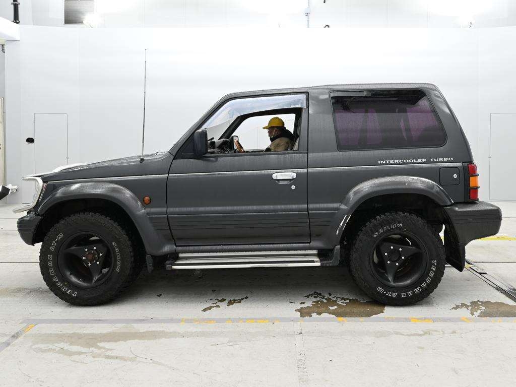 MITSUBISHI PAJERO
