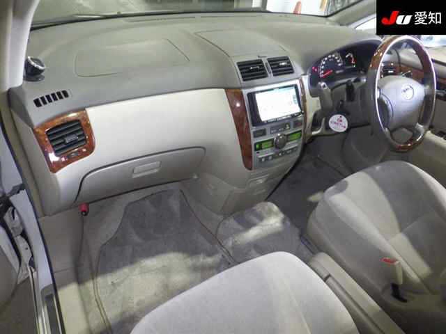 TOYOTA IPSUM