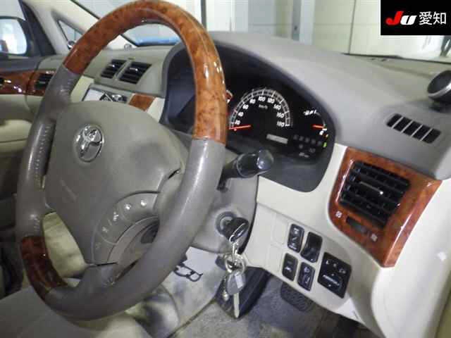 TOYOTA IPSUM