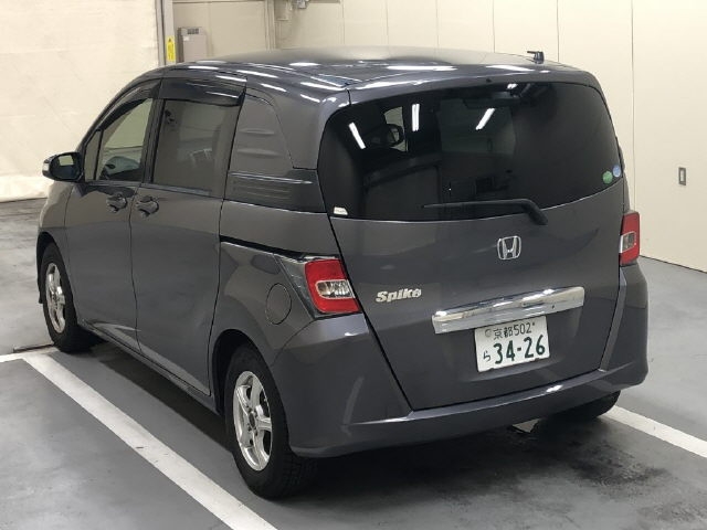 HONDA FREED SPIKE