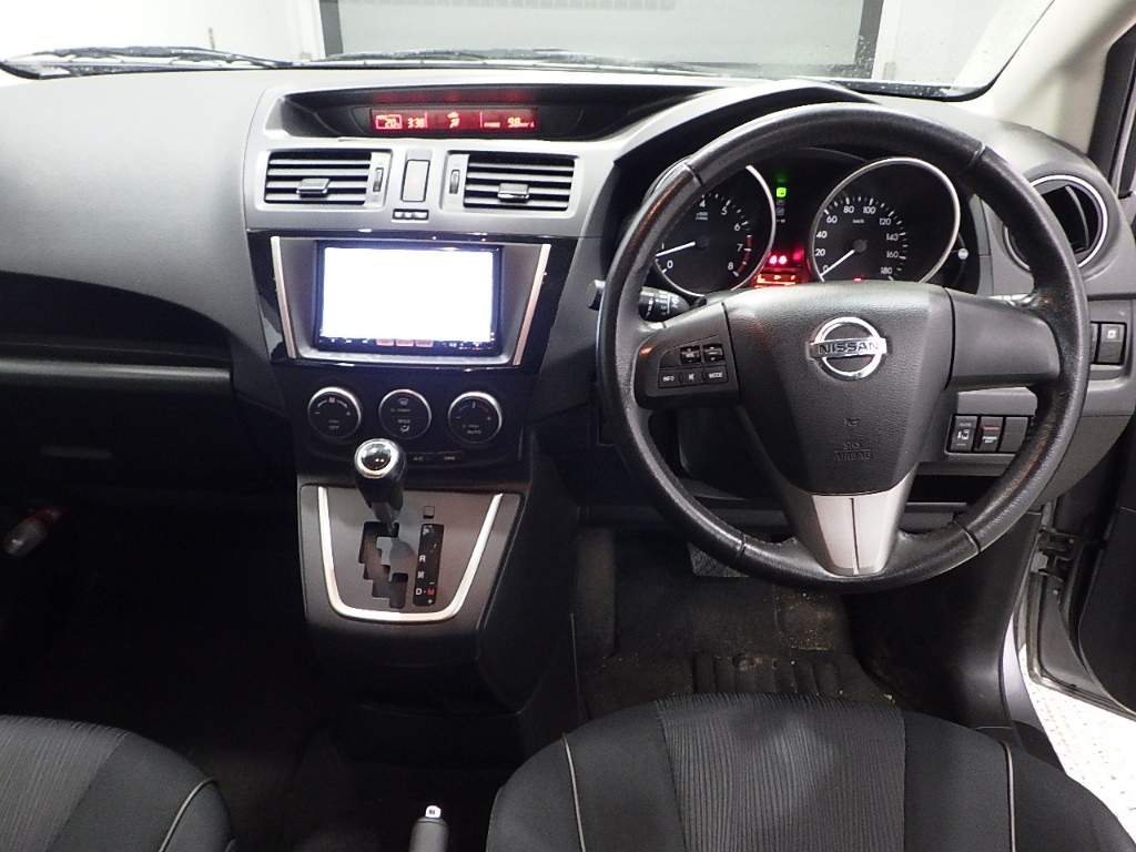 NISSAN LAFESTA