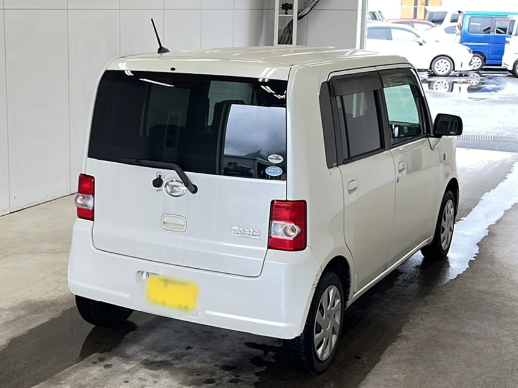 DAIHATSU MOVE CONTE