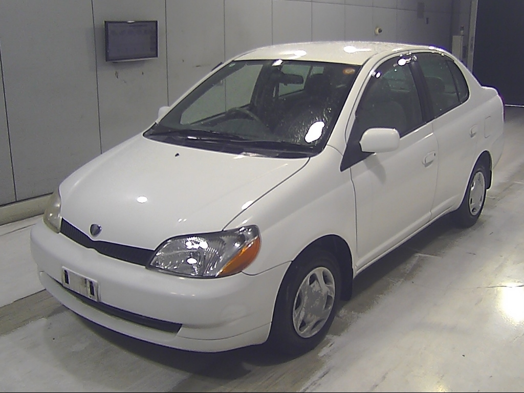 TOYOTA PLATZ