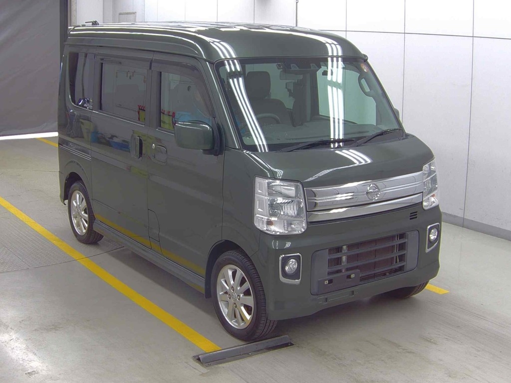 NISSAN NV100 CLIPPER
