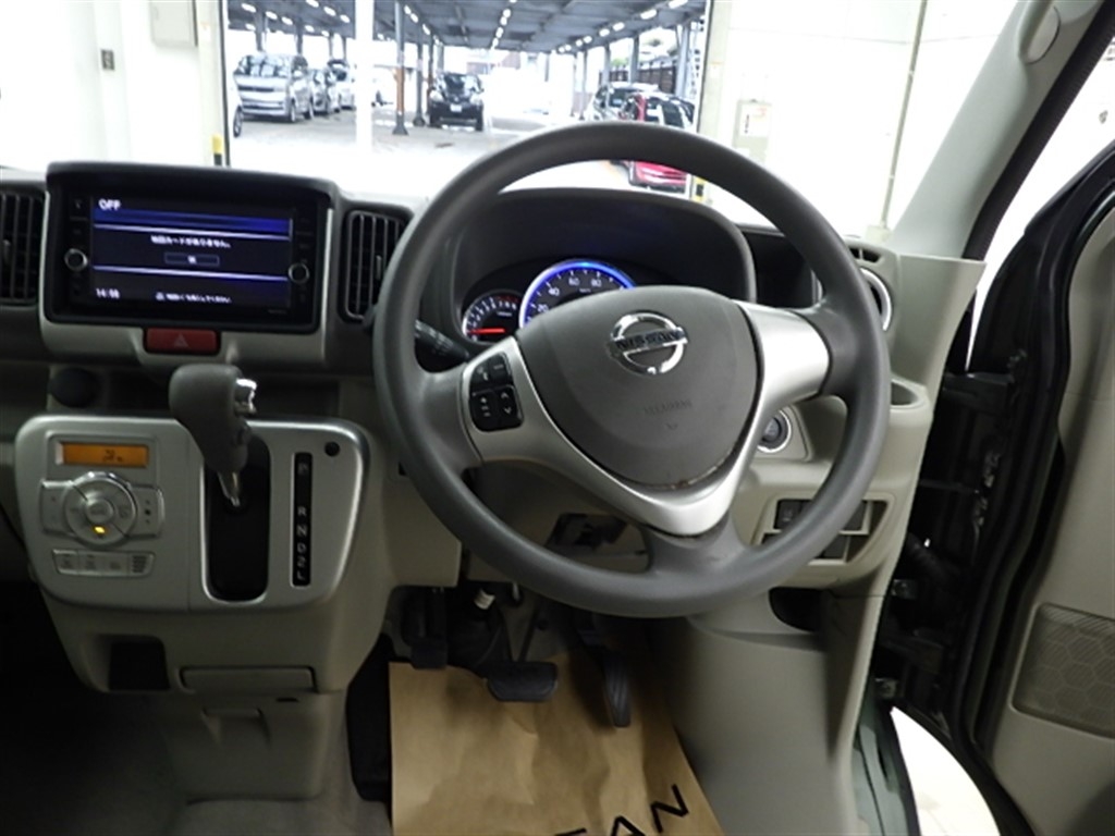 NISSAN NV100 CLIPPER