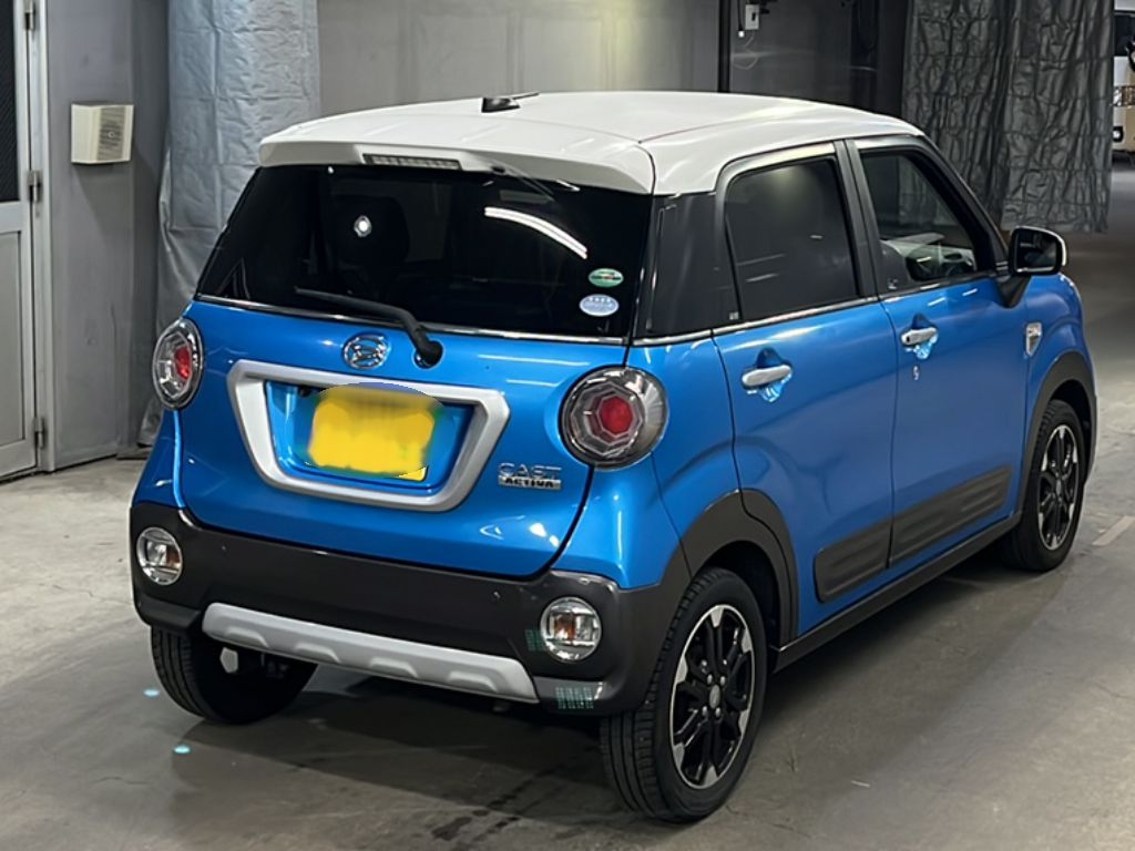 DAIHATSU CAST