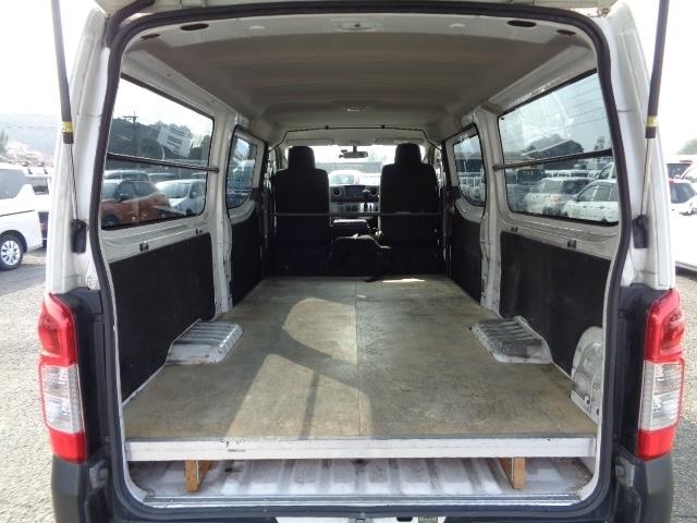 NISSAN NV350 CARAVAN