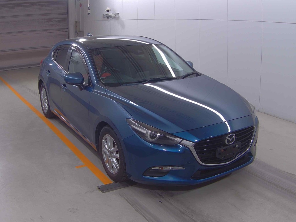 MAZDA AXELA