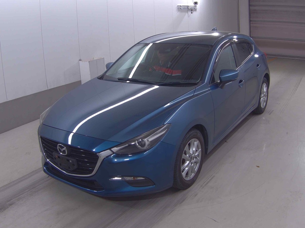 MAZDA AXELA