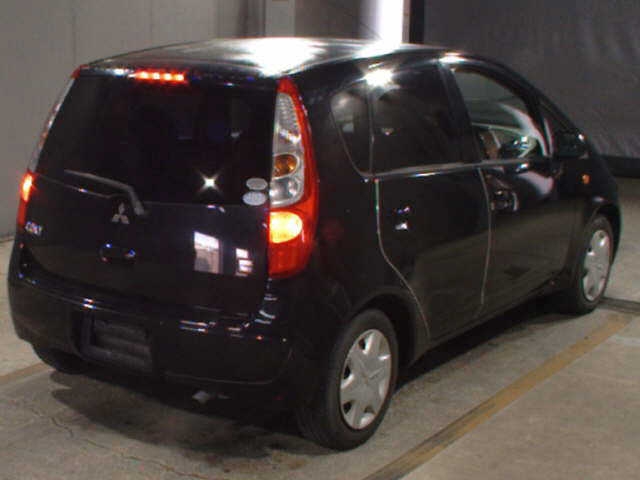 MITSUBISHI COLT