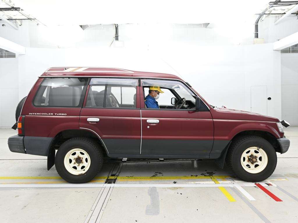 MITSUBISHI PAJERO
