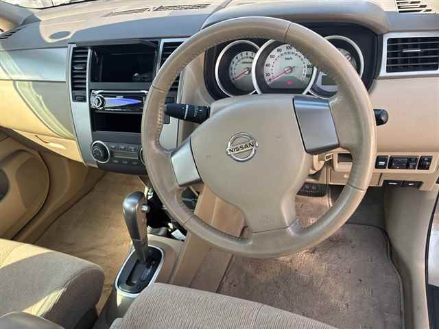 NISSAN TIIDA LATIO