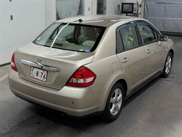 NISSAN TIIDA LATIO