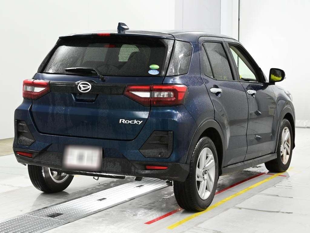 DAIHATSU ROCKY