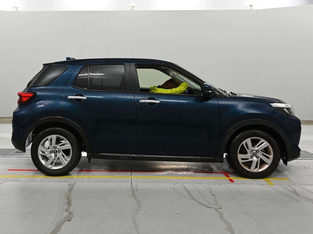 DAIHATSU ROCKY