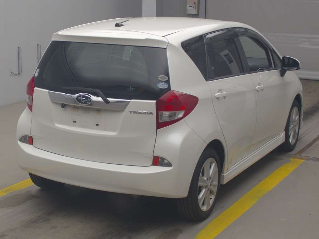 SUBARU TREZIA