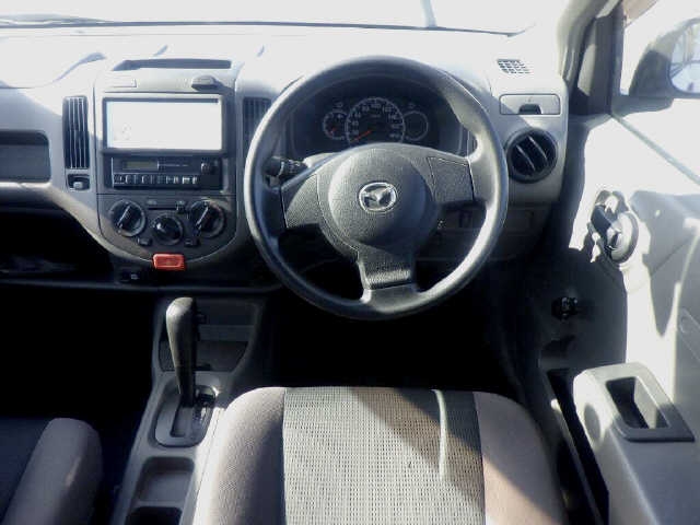 MAZDA FAMILIA