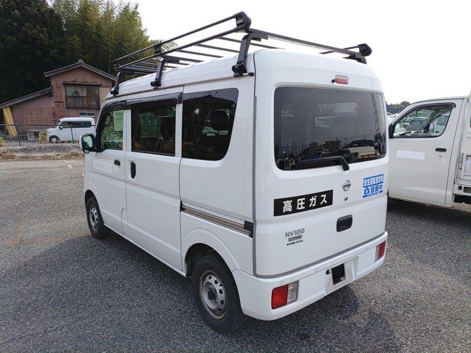 NISSAN NV100 CLIPPER