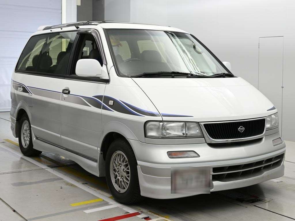 NISSAN LARGO