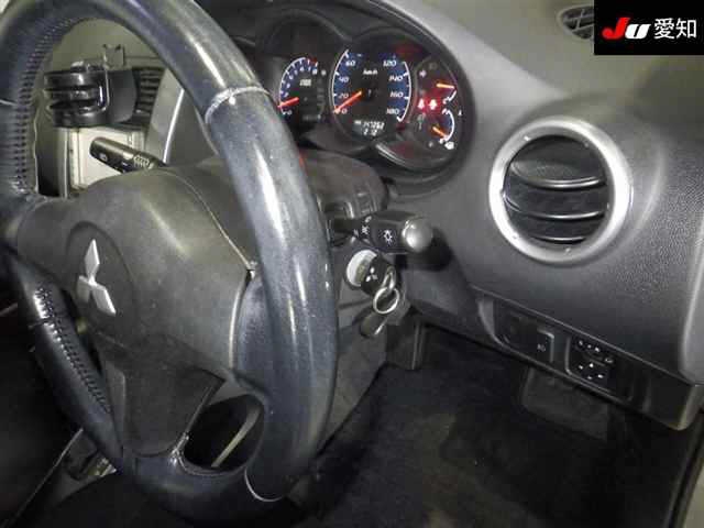 MITSUBISHI COLT PLUS