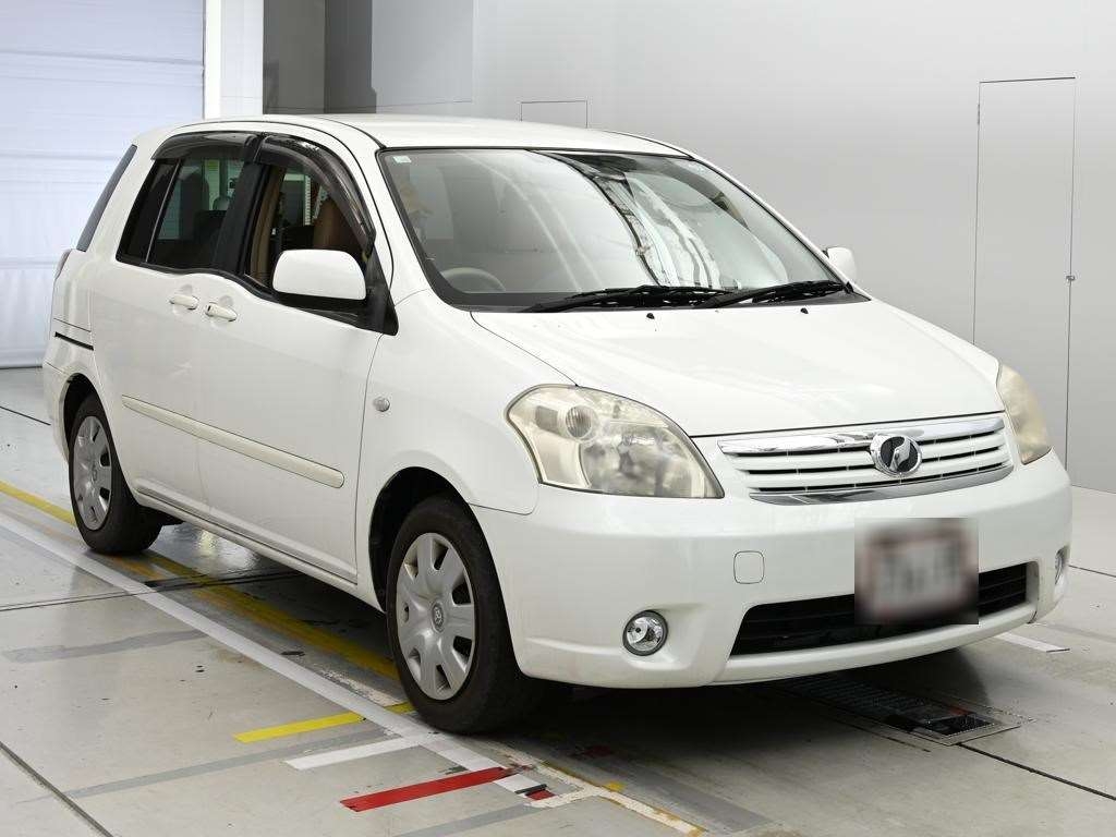TOYOTA RAUM