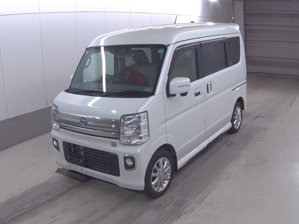 NISSAN NV100 CLIPPER