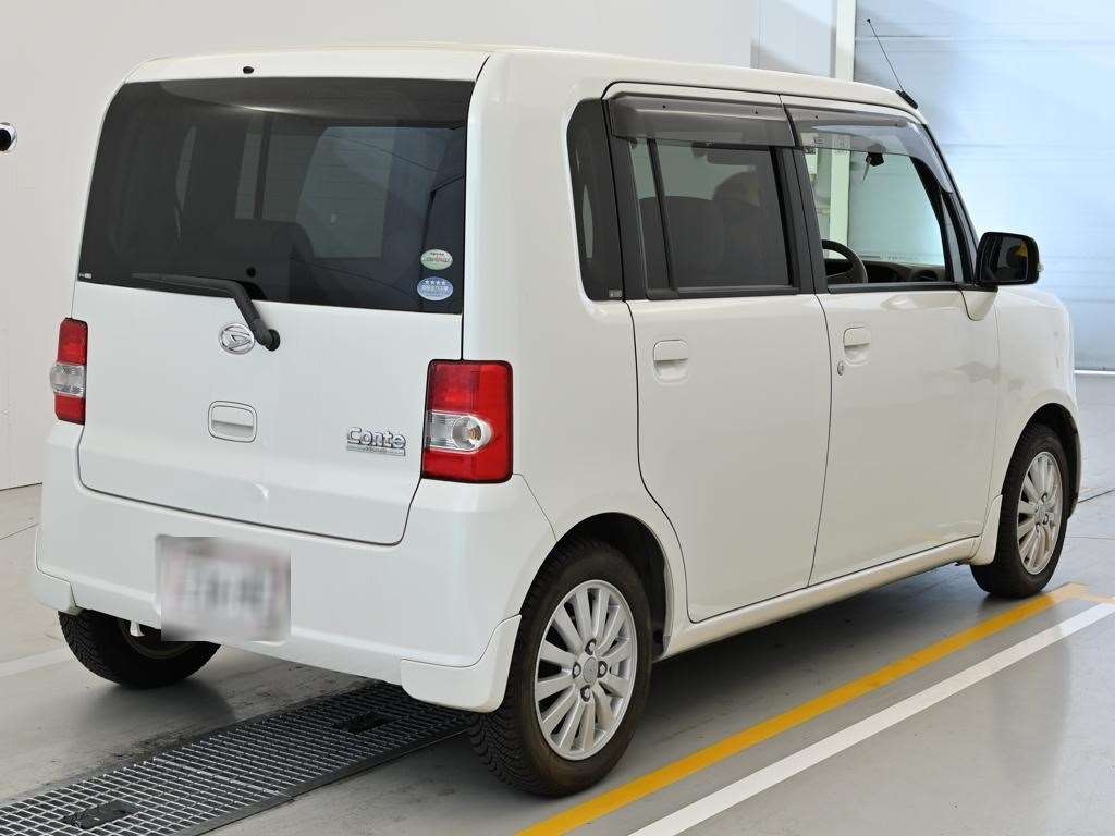 DAIHATSU MOVE CONTE
