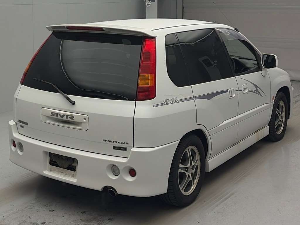 MITSUBISHI RVR