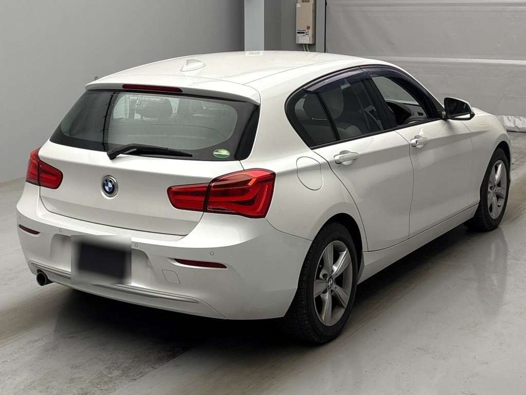 BMW 1-SERIES