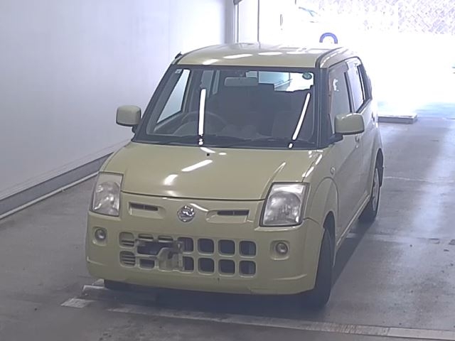 NISSAN PINO