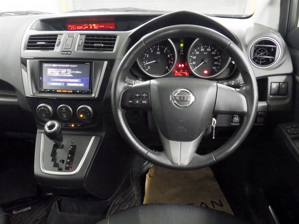 NISSAN LAFESTA