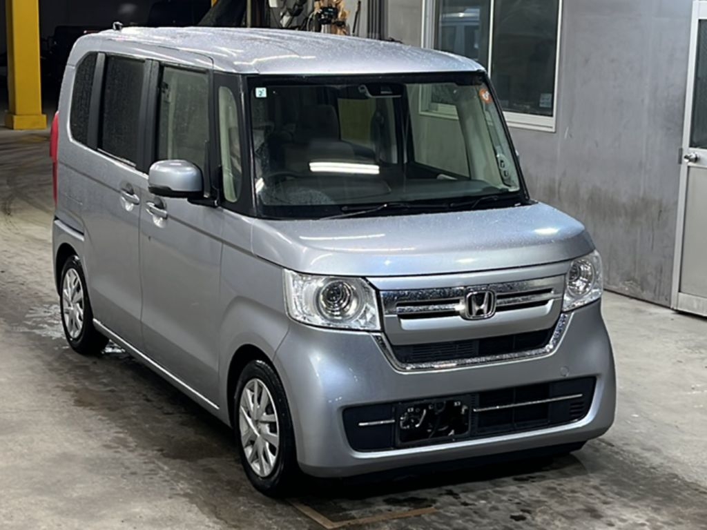 HONDA N-BOX