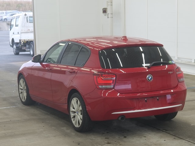 BMW 1-SERIES