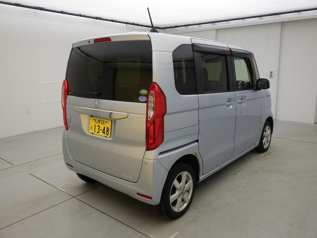 HONDA N-BOX