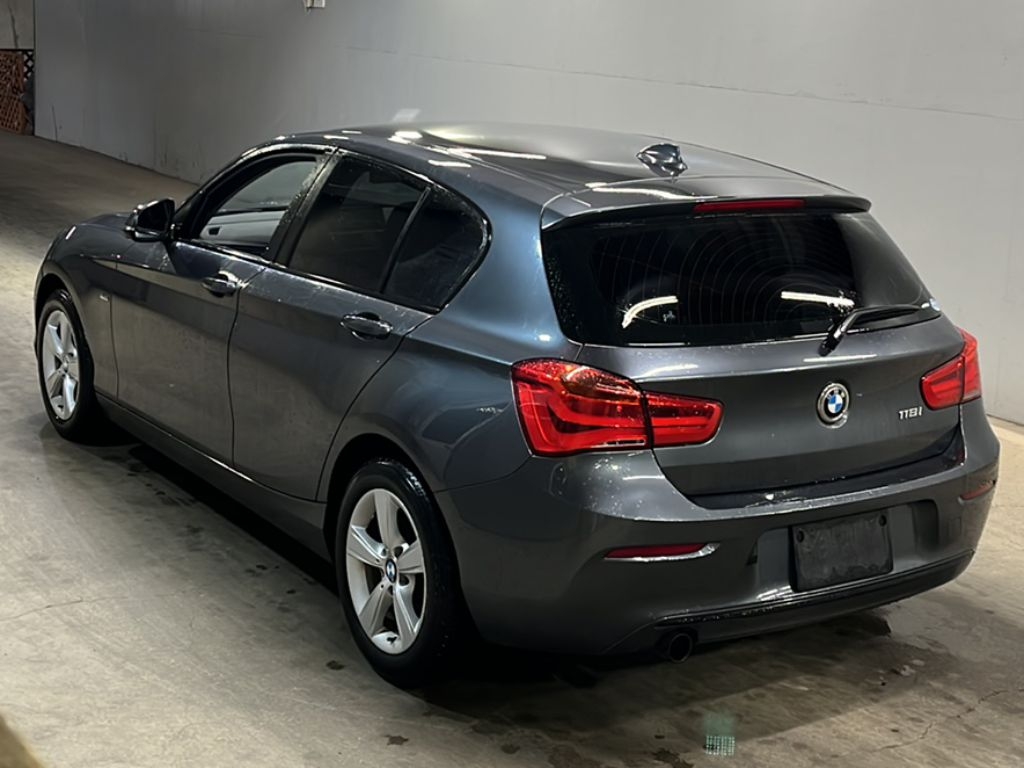 BMW 1-SERIES