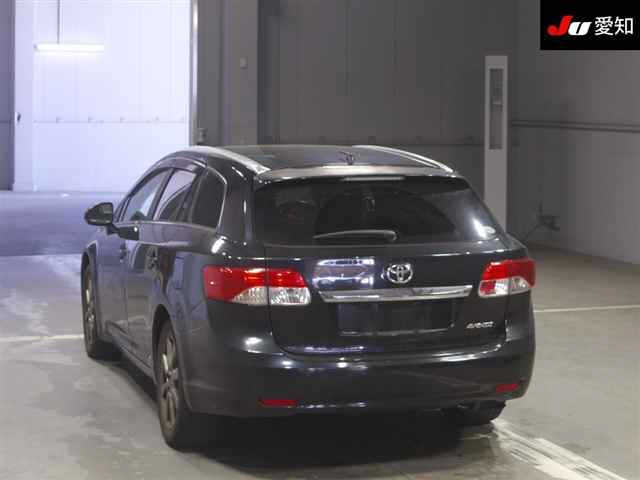 TOYOTA AVENSIS