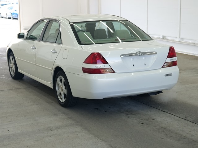 TOYOTA MARK II