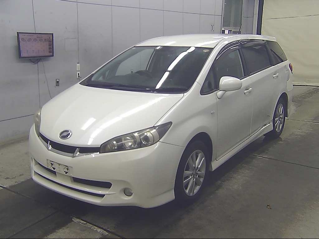 TOYOTA WISH