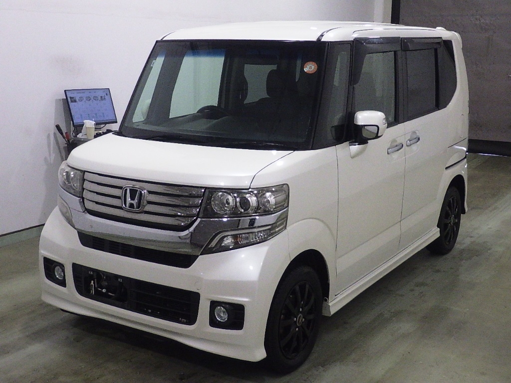 HONDA N-BOX