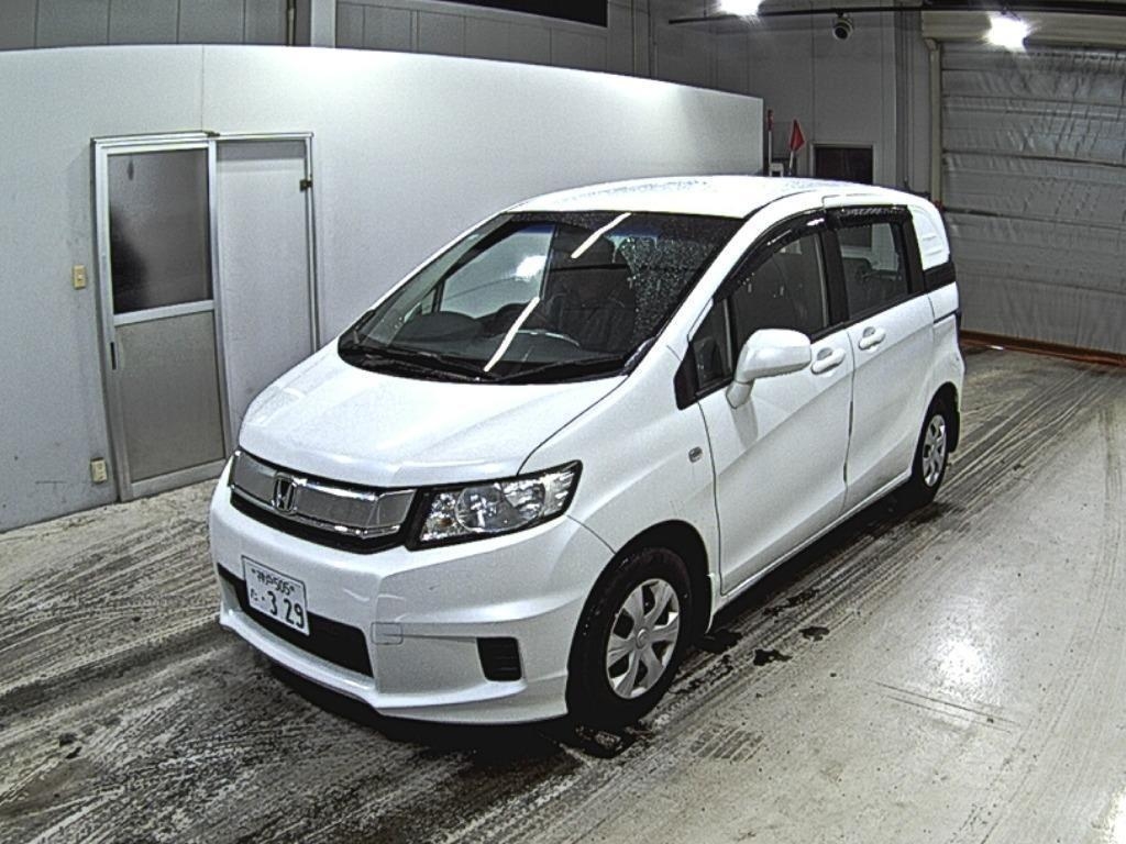 HONDA FREED SPIKE