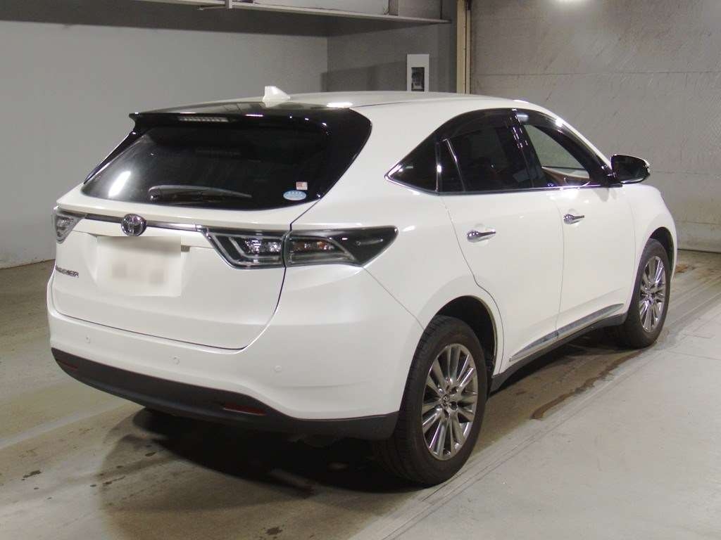 TOYOTA HARRIER