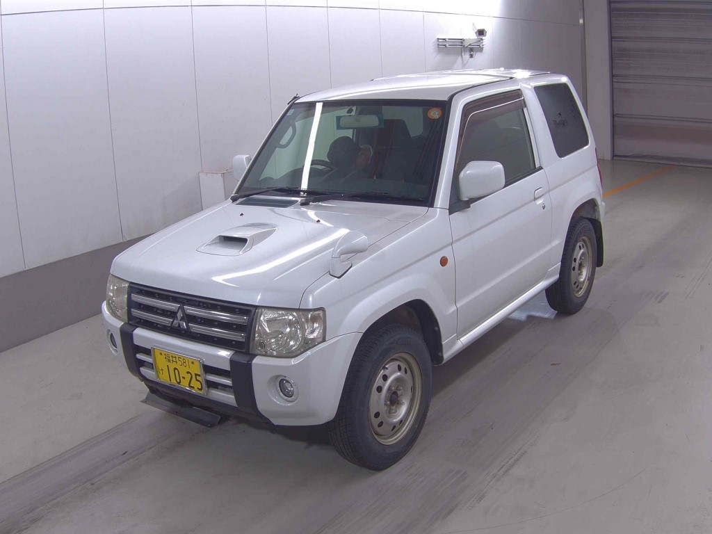 MITSUBISHI PAJERO MINI