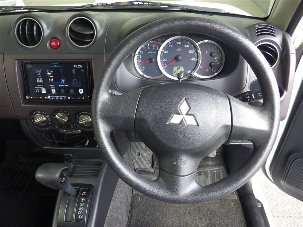 MITSUBISHI PAJERO MINI
