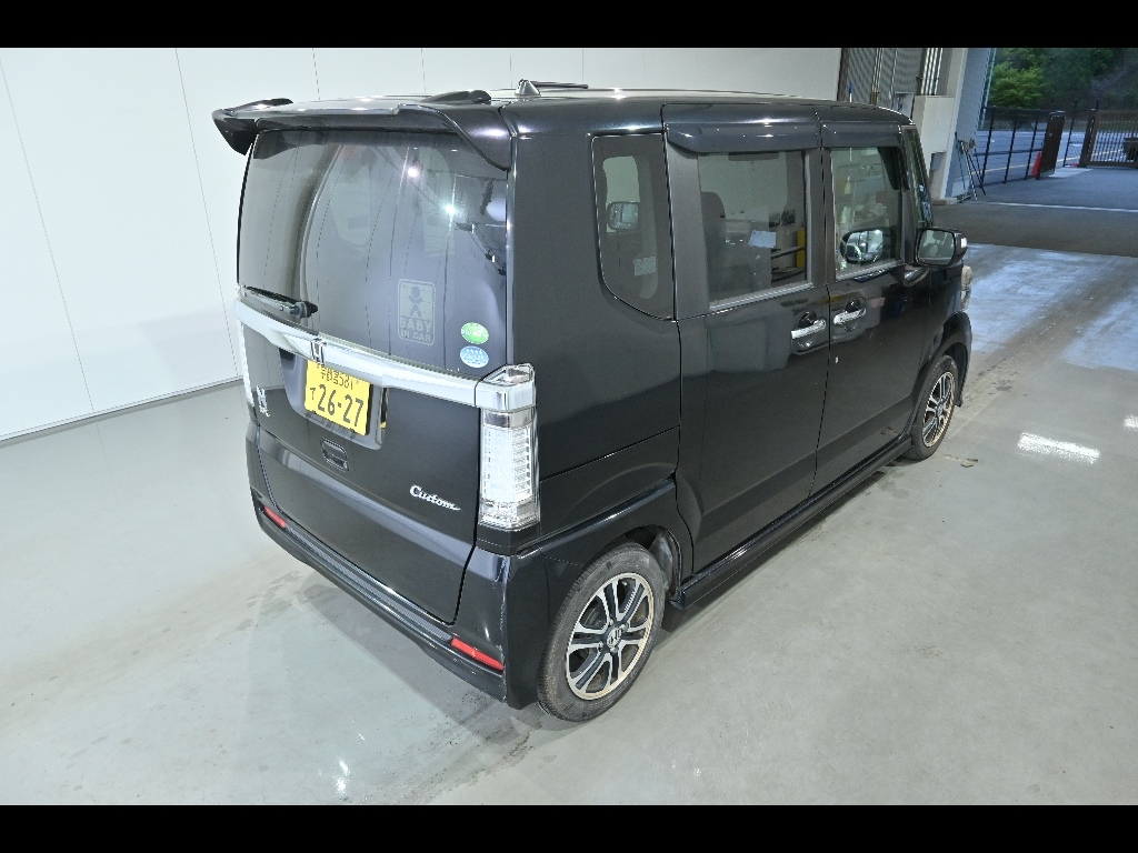 HONDA N-BOX