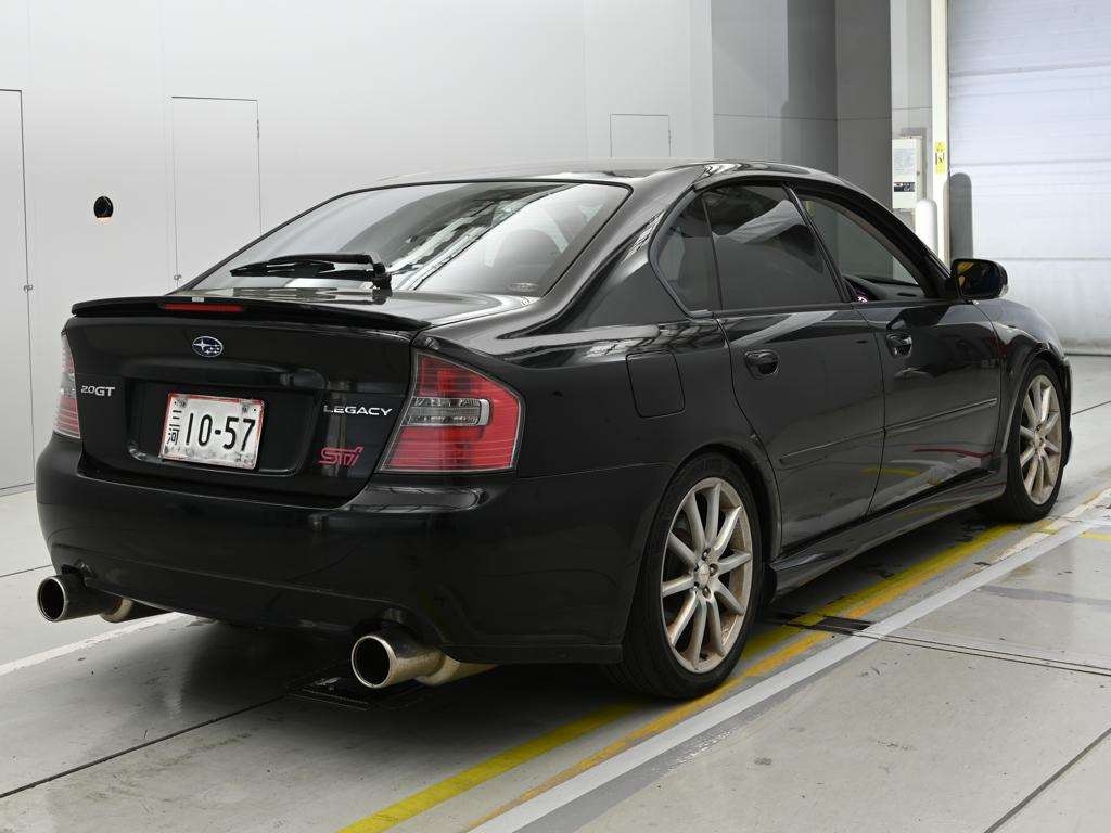 SUBARU LEGACY B4