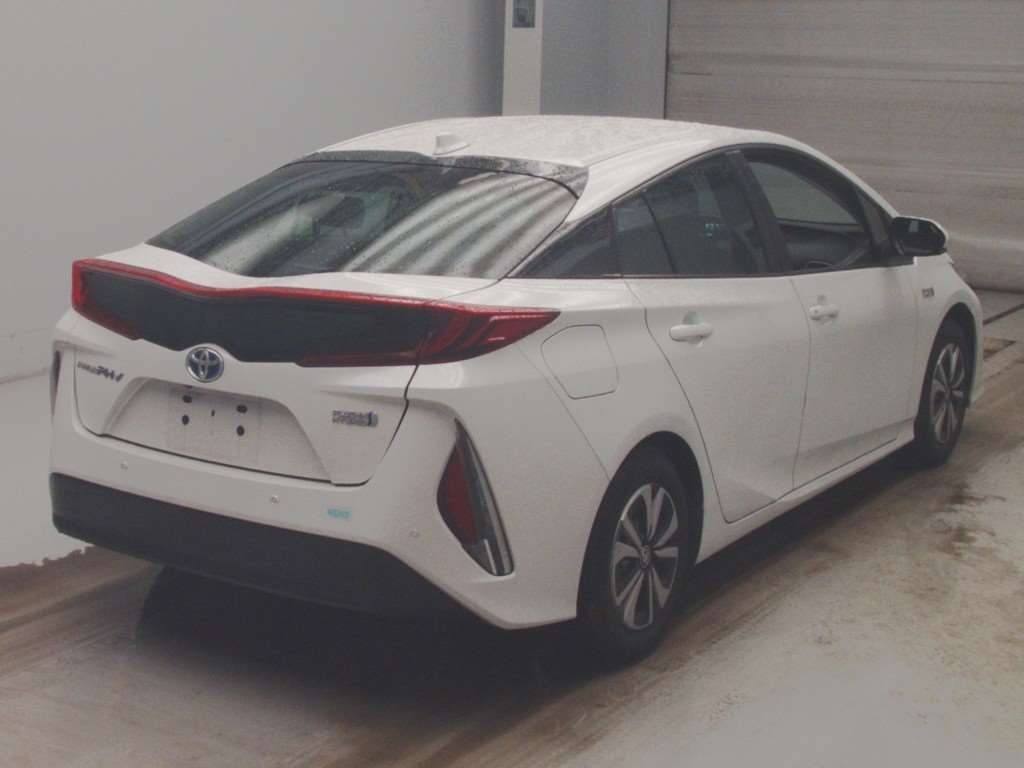 TOYOTA PRIUS PHV