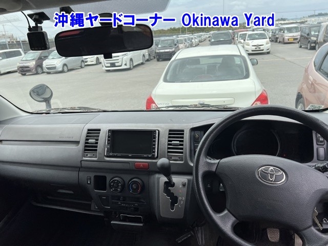 TOYOTA REGIUS ACE