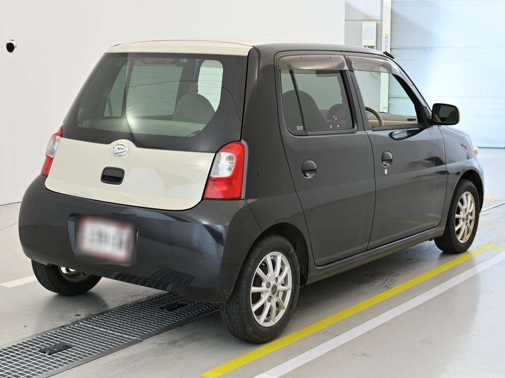 DAIHATSU ESSE