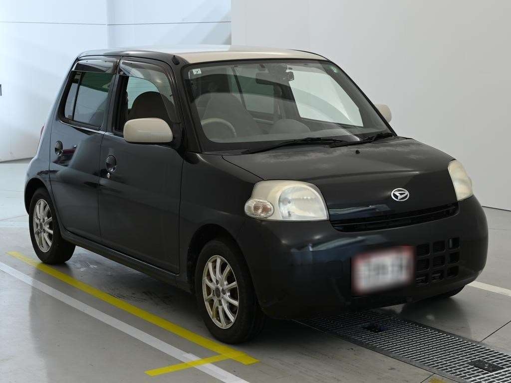 DAIHATSU ESSE