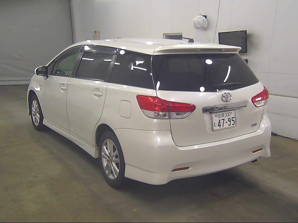 TOYOTA WISH